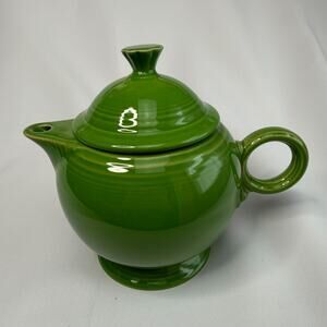 Fiesta Teapot Shamrock Green (retired) 4 Cup Homer Laughlin FiestaWare USA